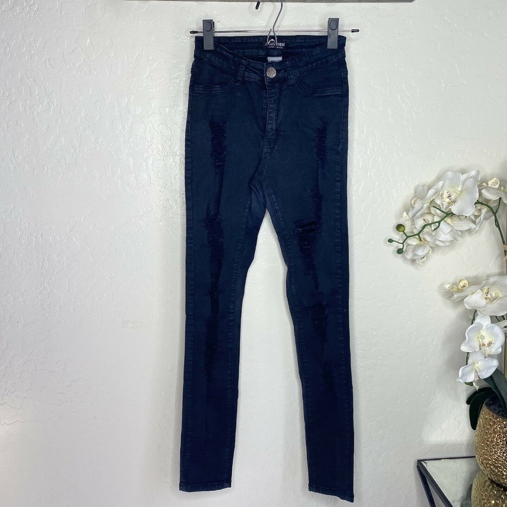 Fashion Nova Size 3 Skinny Distressed Solid Black Jean Jegging Pants